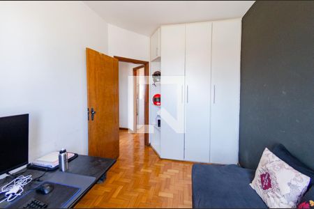 Quarto 2 de apartamento à venda com 3 quartos, 75m² em Caicaras , Belo Horizonte