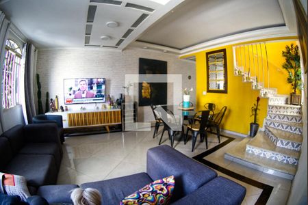 Sala de casa à venda com 3 quartos, 107m² em Jardim Ivana, São Paulo