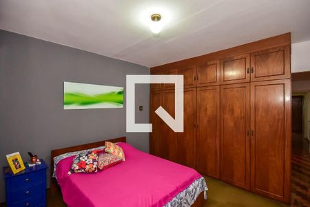 Casa à venda com 149m², 3 quartos e 3 vagas Casa à venda com 149m², 3 quartos e 3 vagasQuarto 2