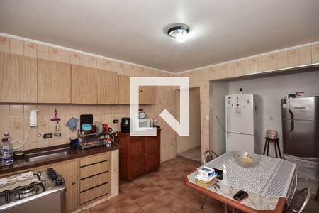 Casa à venda com 149m², 3 quartos e 3 vagas Casa à venda com 149m², 3 quartos e 3 vagasCozinha