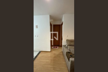 Corredor de apartamento para alugar com 2 quartos, 45m² em Residencial Monte Carlo, Goiânia