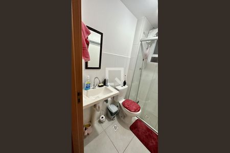 Banheiro de apartamento para alugar com 2 quartos, 45m² em Residencial Monte Carlo, Goiânia