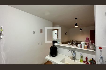 Cozinha de apartamento para alugar com 2 quartos, 45m² em Residencial Monte Carlo, Goiânia