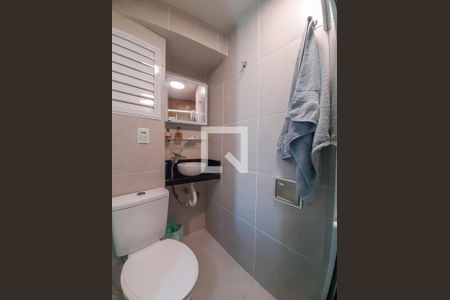 Banheiro da Suíte de apartamento à venda com 2 quartos, 72m² em Barra da Tijuca, Rio de Janeiro
