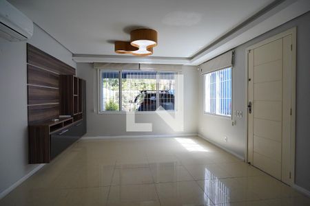 Sala de casa para alugar com 3 quartos, 195m² em Vila Ipiranga, Porto Alegre