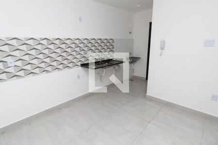 Sala e Cozinha de apartamento para alugar com 2 quartos, 35m² em Vila Paranagua, São Paulo