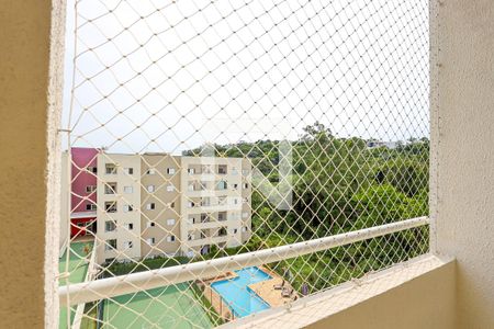 Sala - varanda - vista de apartamento para alugar com 2 quartos, 54m² em Jardim Barbacena, Cotia