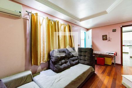 Sala de casa à venda com 3 quartos, 251m² em Niterói, Canoas