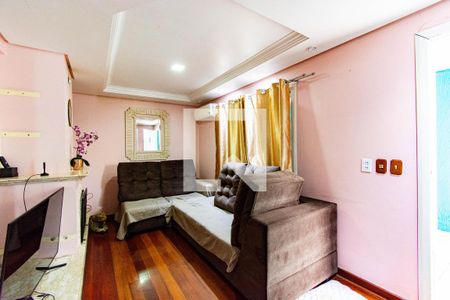 Sala de casa à venda com 3 quartos, 251m² em Niterói, Canoas