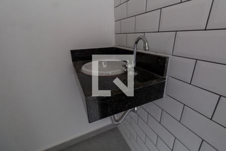 Lavabo de casa de condomínio à venda com 2 quartos, 63m² em Vila Ré, São Paulo