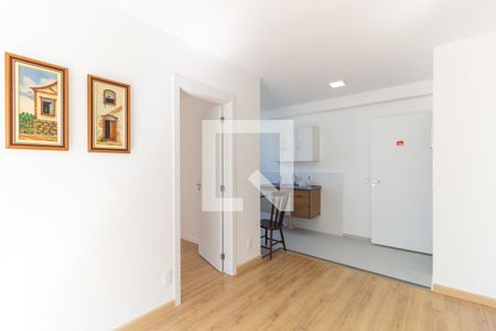 Sala de apartamento para alugar com 2 quartos, 39m² em Cambuci, São Paulo