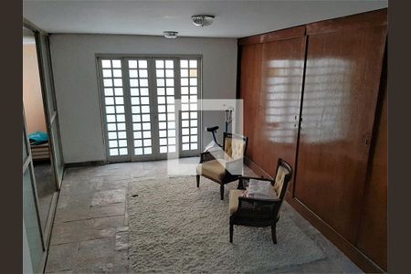 Casa à venda com 3 quartos, 304m² em Chácara Monte Alegre, São Paulo