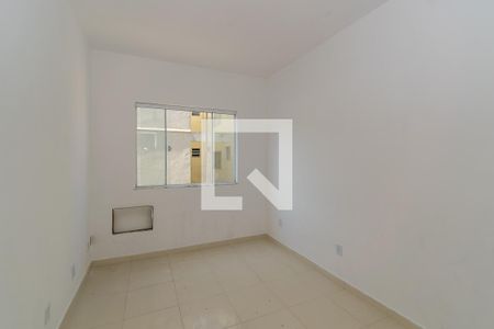 Quarto 1 de apartamento para alugar com 2 quartos, 60m² em Brás de Pina, Rio de Janeiro
