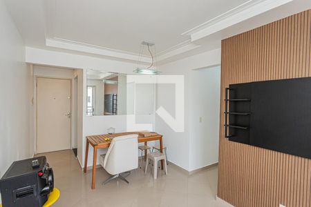 Sala de apartamento para alugar com 2 quartos, 50m² em Piqueri, São Paulo