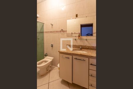 Banheiro da Suíte de casa à venda com 3 quartos, 242m² em Santa Cruz, Belo Horizonte