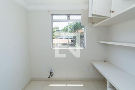 Quarto 2 de apartamento à venda com 3 quartos, 240m² em Jardim Bandeirantes, Contagem