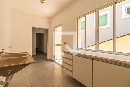 Casa de condomínio à venda com 400m², 3 quartos e 4 vagas Casa de condomínio à venda com 400m², 3 quartos e 4 vagasÁrea de Serviço