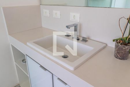 Casa de condomínio à venda com 400m², 3 quartos e 4 vagas Casa de condomínio à venda com 400m², 3 quartos e 4 vagasBanheiro da Suíte 3