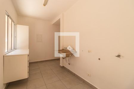 Casa de condomínio à venda com 400m², 3 quartos e 4 vagas Casa de condomínio à venda com 400m², 3 quartos e 4 vagasÁrea de Serviço