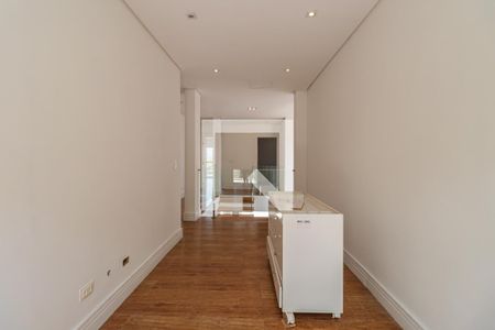 Casa de condomínio à venda com 400m², 3 quartos e 4 vagas Casa de condomínio à venda com 400m², 3 quartos e 4 vagasSala íntima