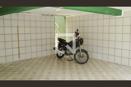 Casa à venda com 194m², 3 quartos e 3 vagas Casa à venda com 194m², 3 quartos e 3 vagasÁrea comum