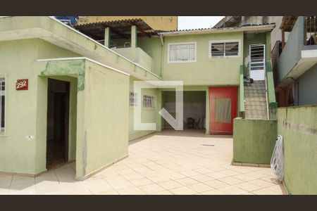 Casa à venda com 194m², 3 quartos e 3 vagas Casa à venda com 194m², 3 quartos e 3 vagasÁrea comum