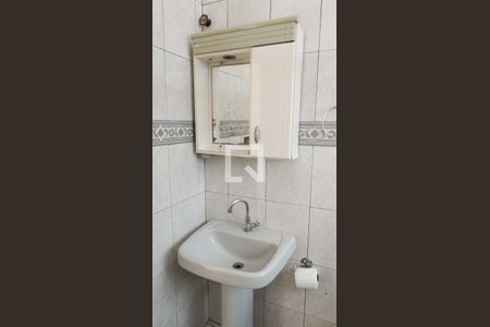 Casa à venda com 194m², 3 quartos e 3 vagas Casa à venda com 194m², 3 quartos e 3 vagasBanheiro