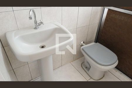 Casa à venda com 194m², 3 quartos e 3 vagas Casa à venda com 194m², 3 quartos e 3 vagasBanheiro