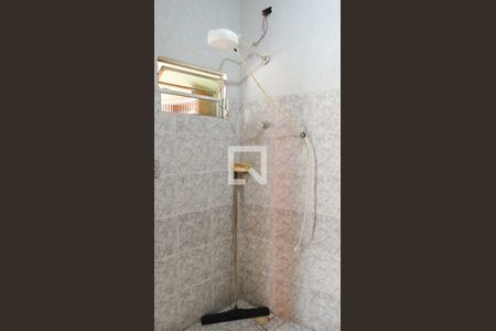 Casa à venda com 194m², 3 quartos e 3 vagas Casa à venda com 194m², 3 quartos e 3 vagasBanheiro de serviço