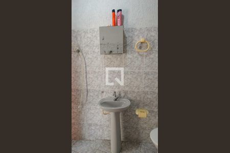 Casa à venda com 194m², 3 quartos e 3 vagas Casa à venda com 194m², 3 quartos e 3 vagasBanheiro de serviço