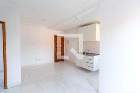 Sala/Cozinha de apartamento para alugar com 2 quartos, 43m² em Vila Nhocuné, São Paulo