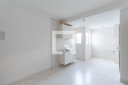 Sala/Cozinha de apartamento para alugar com 1 quarto, 36m² em Vila Nhocuné, São Paulo