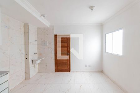 Sala/Cozinha de apartamento para alugar com 2 quartos, 40m² em Vila Nhocuné, São Paulo