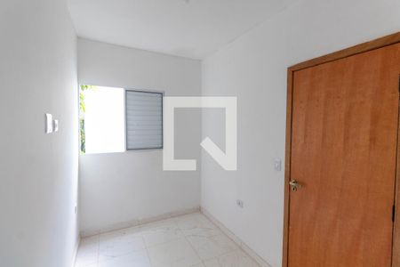 Quarto 1 de apartamento para alugar com 2 quartos, 40m² em Vila Nhocuné, São Paulo