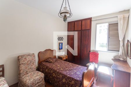 Suíte de apartamento para alugar com 3 quartos, 115m² em Savassi, Belo Horizonte