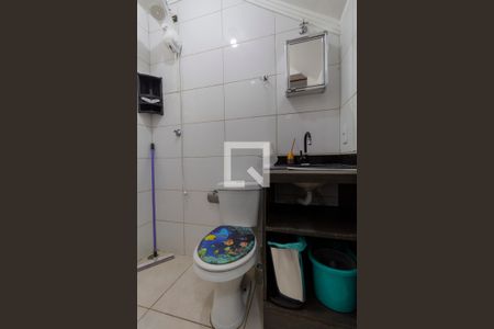 Banheiro  de apartamento para alugar com 1 quarto, 39m² em Vila Pierina, São Paulo