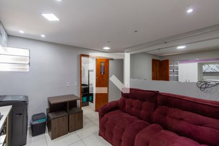 Sala e Cozinha Integrada  de apartamento para alugar com 1 quarto, 39m² em Vila Pierina, São Paulo