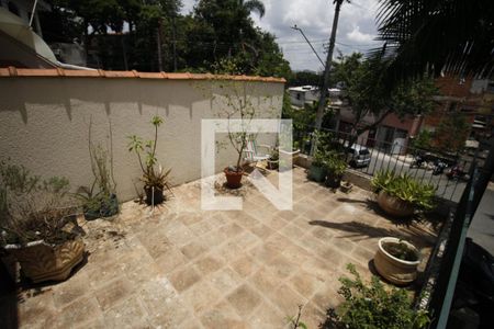 Sacada de casa à venda com 4 quartos, 175m² em Jardim Bonfiglioli, São Paulo