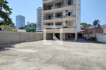 Apartamento à venda com 140m², 2 quartos e 2 vagas Apartamento à venda com 140m², 2 quartos e 2 vagasÁrea comum