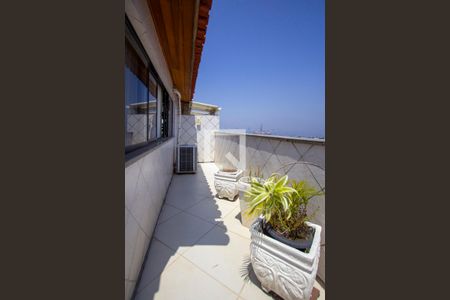 Apartamento à venda com 140m², 2 quartos e 2 vagas Apartamento à venda com 140m², 2 quartos e 2 vagasTerraço