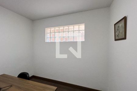 Casa à venda com 385m², 5 quartos e 3 vagas Casa à venda com 385m², 5 quartos e 3 vagasSala 3