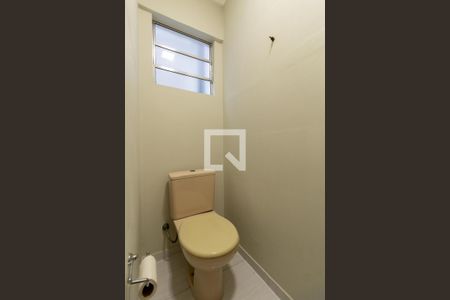 Lavabo de casa de condomínio à venda com 3 quartos, 136m² em Vila Araguaia, São Paulo