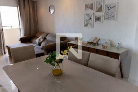 Sala de apartamento à venda com 3 quartos, 74m² em Jaguaribe, Osasco