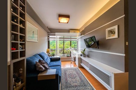 Sala de apartamento à venda com 2 quartos, 56m² em São Geraldo, Porto Alegre