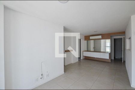 Sala de apartamento à venda com 2 quartos, 80m² em Santa Rosa, Niterói