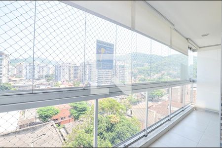 Sala de apartamento à venda com 2 quartos, 80m² em Santa Rosa, Niterói