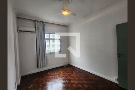 Quarto 1 de apartamento para alugar com 3 quartos, 70m² em Botafogo, Rio de Janeiro