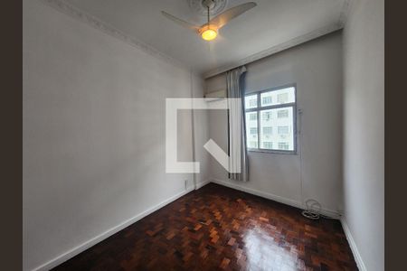 Quarto 1 de apartamento para alugar com 3 quartos, 70m² em Botafogo, Rio de Janeiro