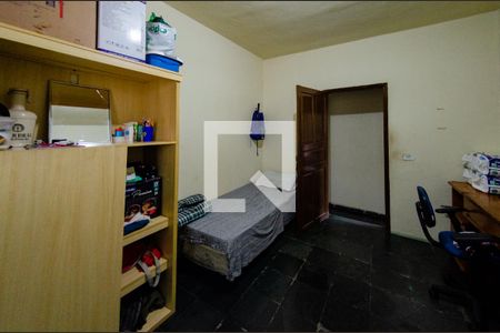 Quarto 2 de casa à venda com 3 quartos, 480m² em Jardim Montanhês, Belo Horizonte