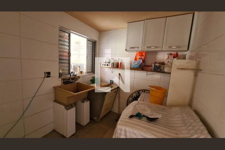 Casa à venda com 300m², 4 quartos e 1 vaga Casa à venda com 300m², 4 quartos e 1 vagaÁrea de Serviço